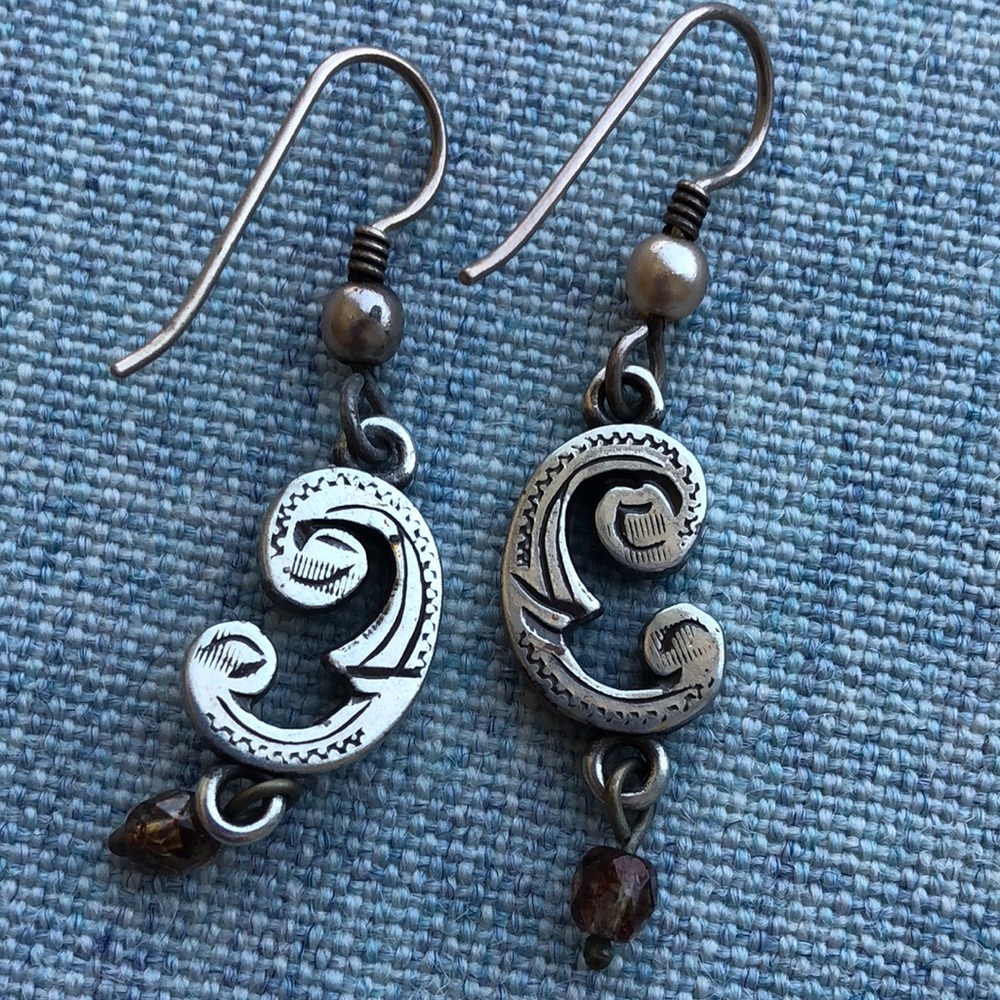 Cute Silver Dangle Earrings Scroll Work - image 1
